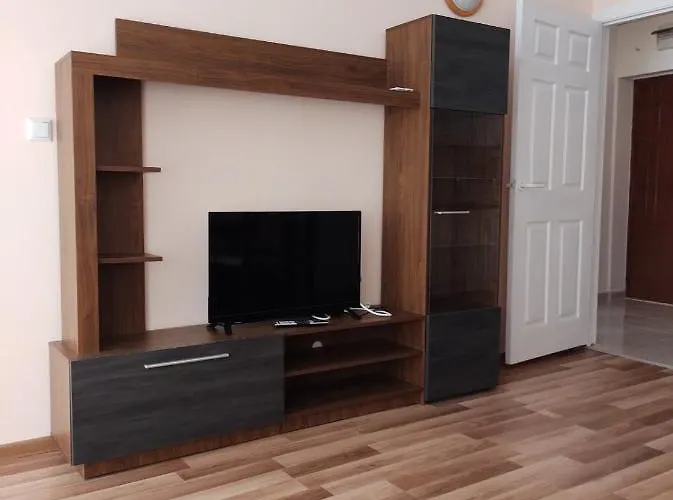 Dunav-lazur Apt.5 Ravda